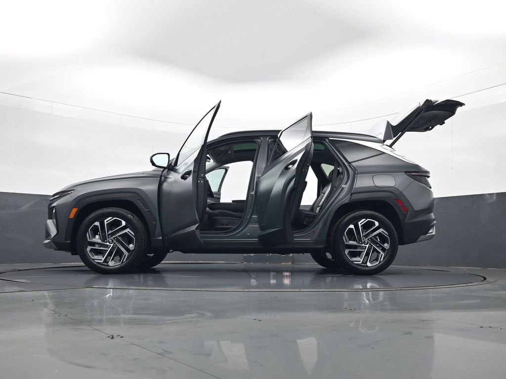 Certified 2025 Hyundai Tucson Limited image 34