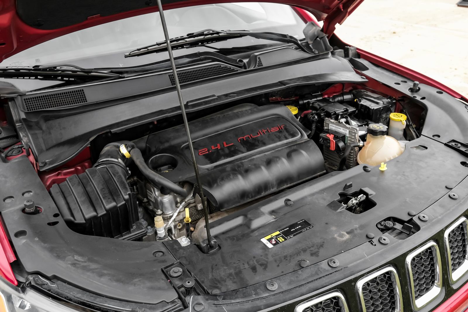 Used 2017 Jeep Compass Latitude w/ Popular Equipment Group FWD image 49