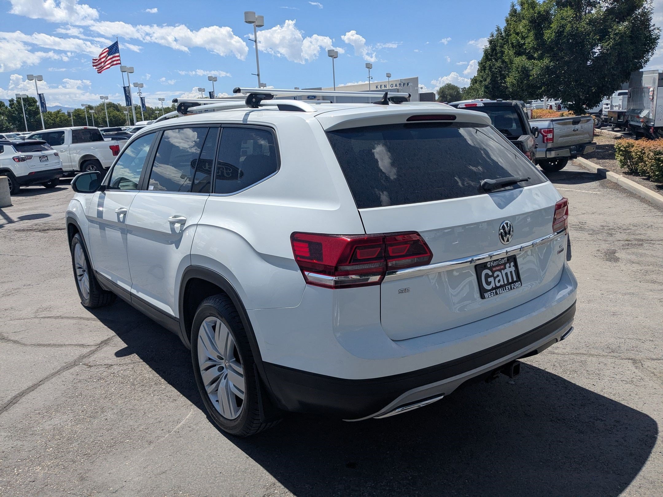 Used 2019 Volkswagen Atlas SE w/ Towing Package AWD/4WD image 8