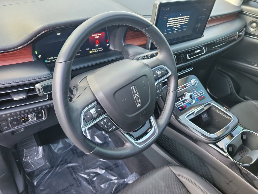 Certified 2023 Lincoln Nautilus Reserve w/ Equipment Group 201A image 21