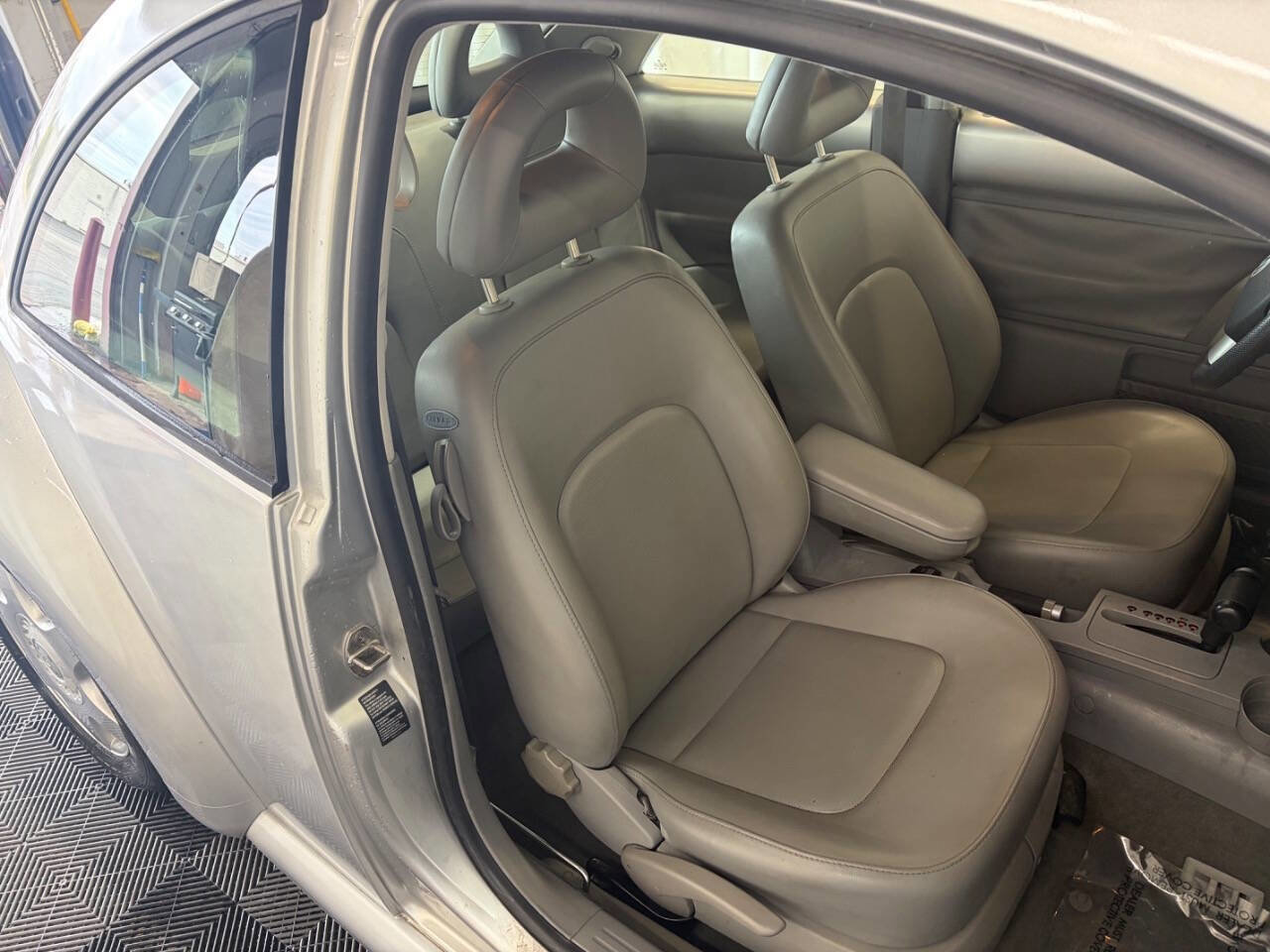 Used 2000 Volkswagen Beetle GLS FWD image 19