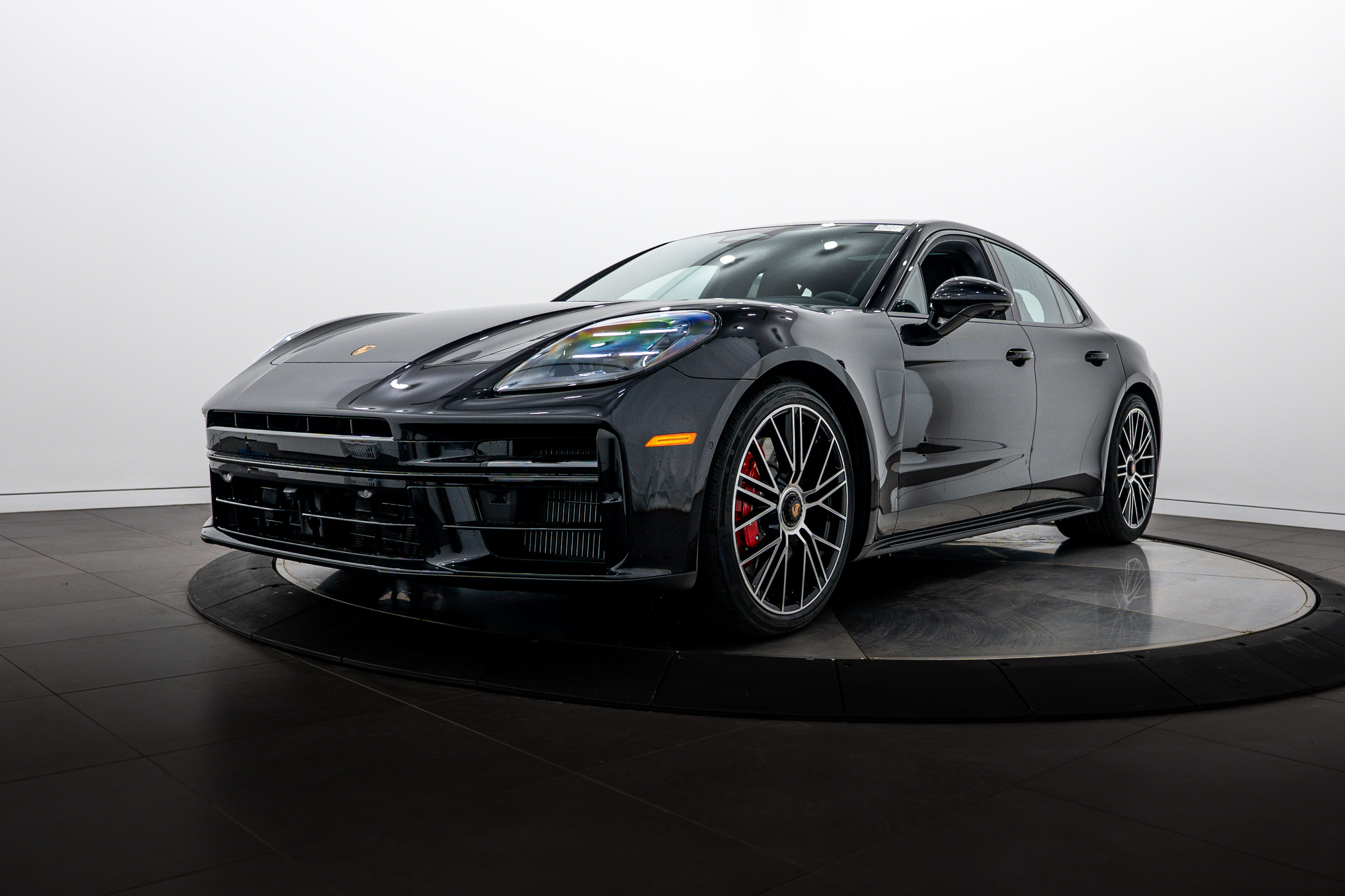 New 2026 Porsche Panamera GTS AWD/4WD image 1
