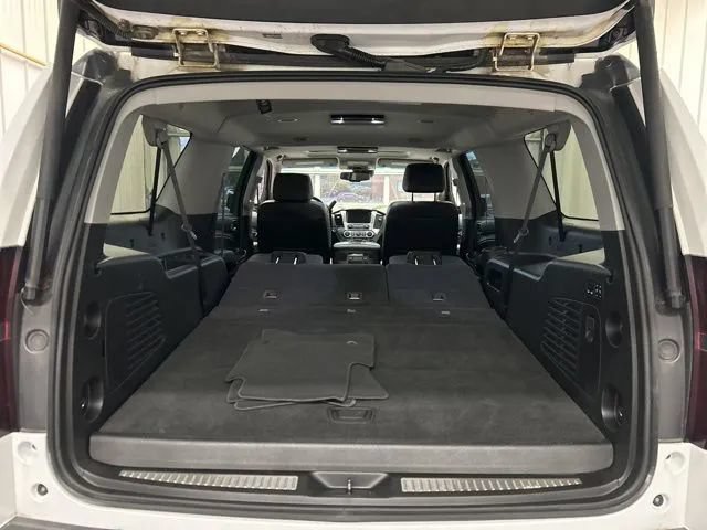 Used 2017 Chevrolet Suburban LT w/ LT Signature Package AWD/4WD image 19