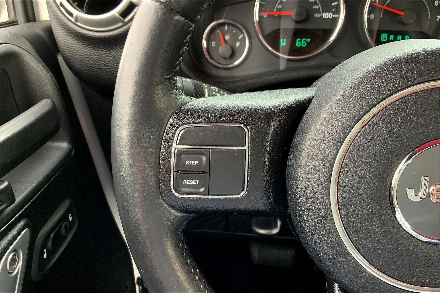 Used 2016 Jeep Wrangler Unlimited Sahara w/ Dual Top Group image 15