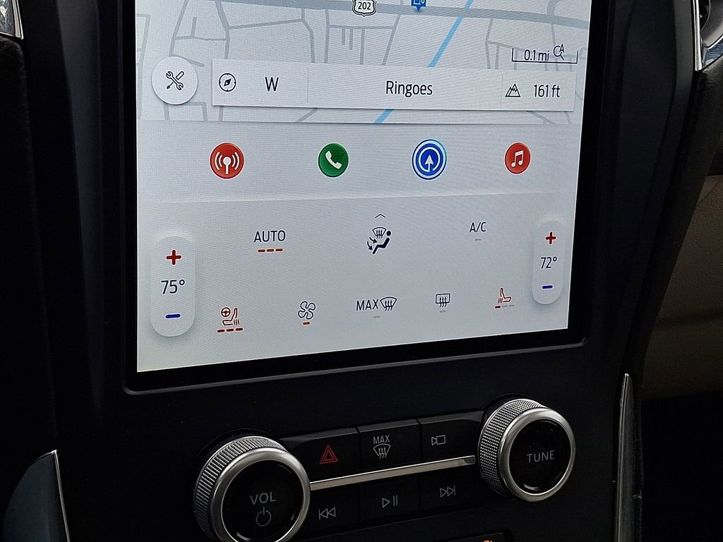 Certified 2023 Ford Edge Titanium w/ Equipment Group 301A image 18