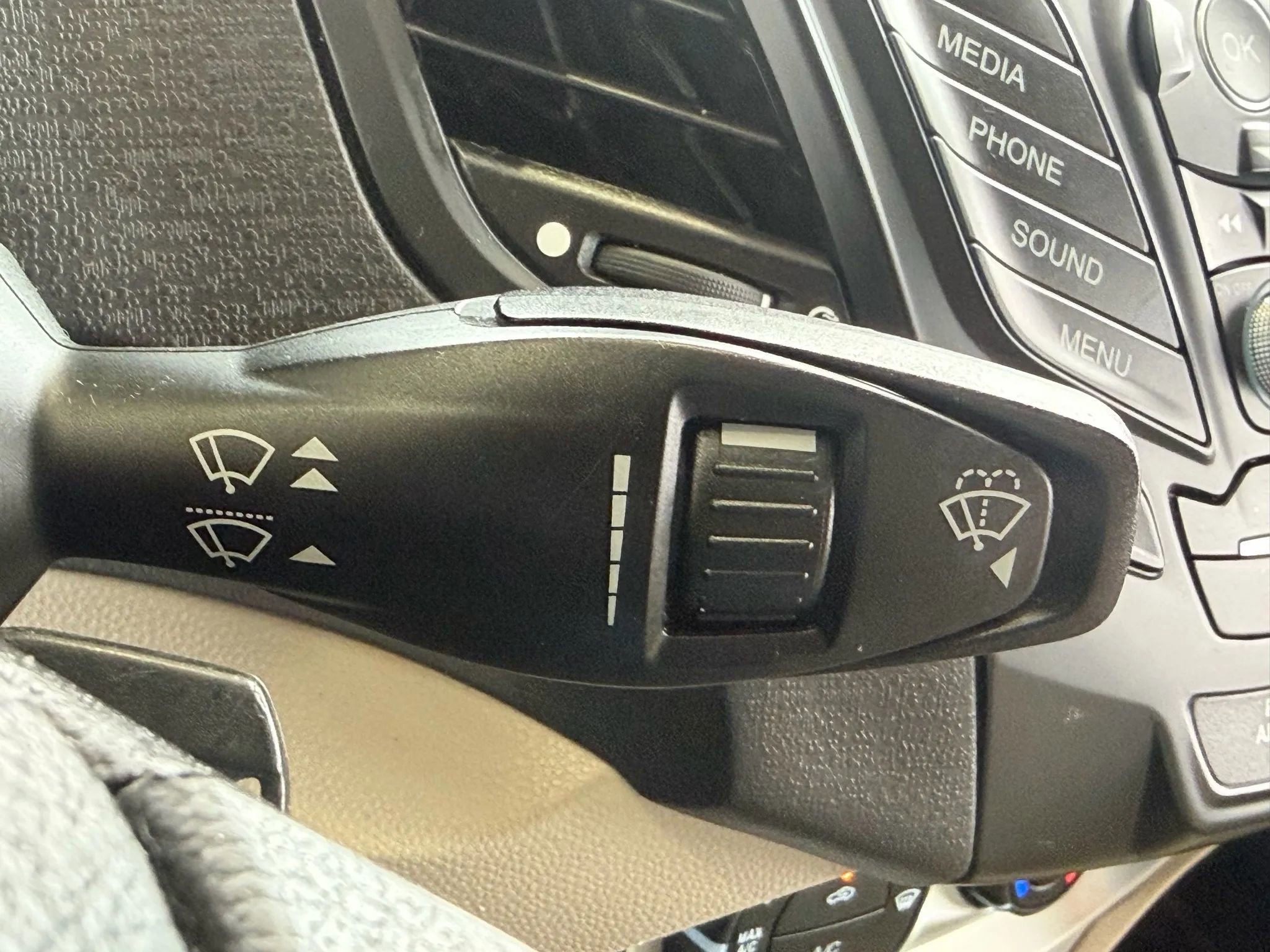 Used 2018 Ford Fiesta SE image 13