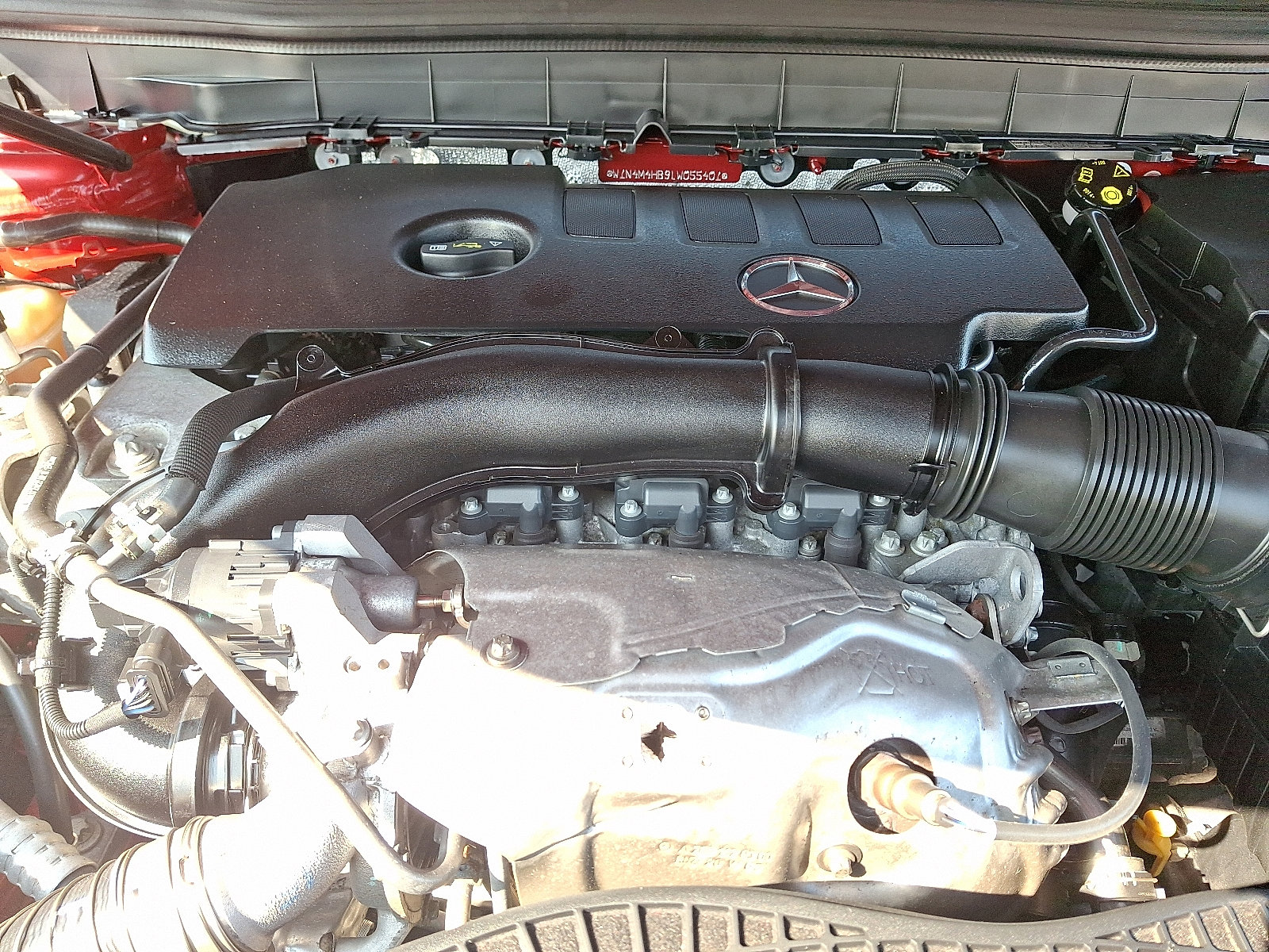 Used 2020 Mercedes-Benz GLB 250 4MATIC w/ Premium Package image 29