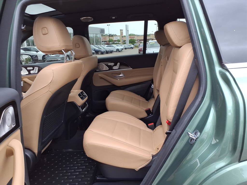 Certified 2025 Mercedes-Benz GLS 580 4MATIC image 12
