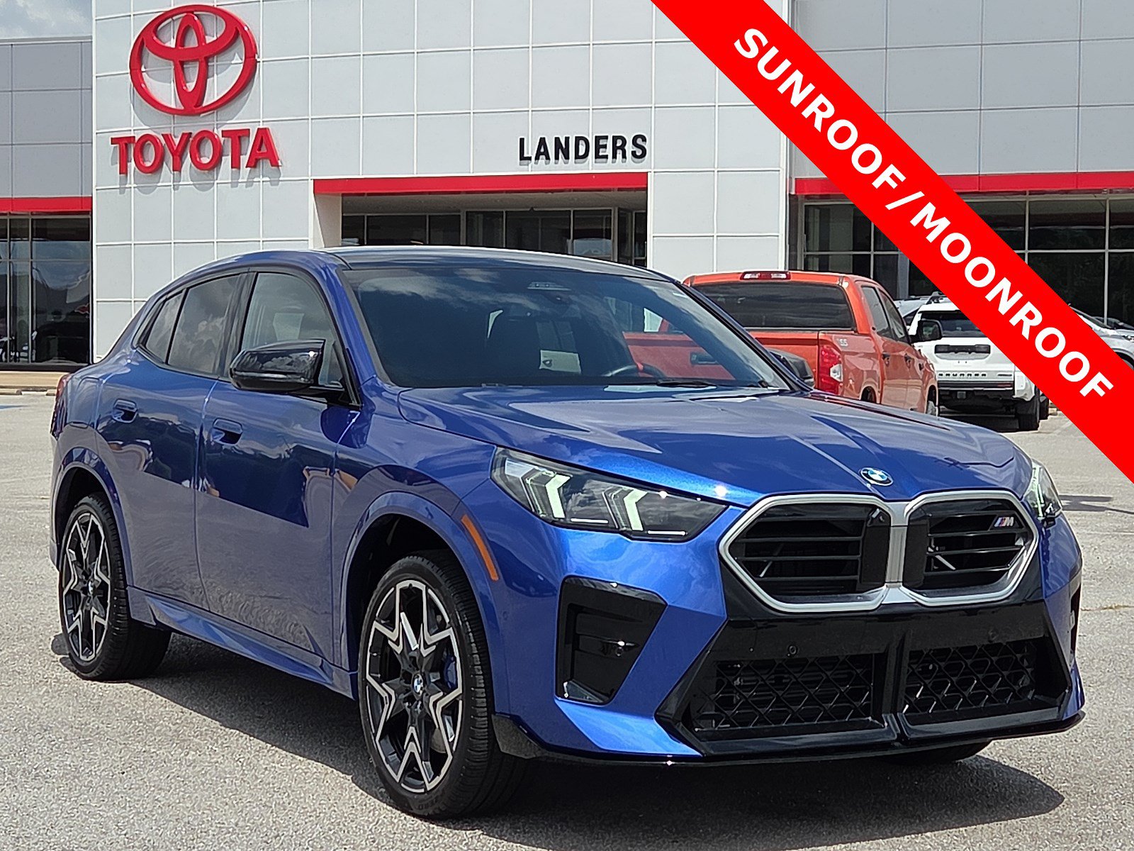 Used 2025 BMW X2 M35i AWD/4WD image 1
