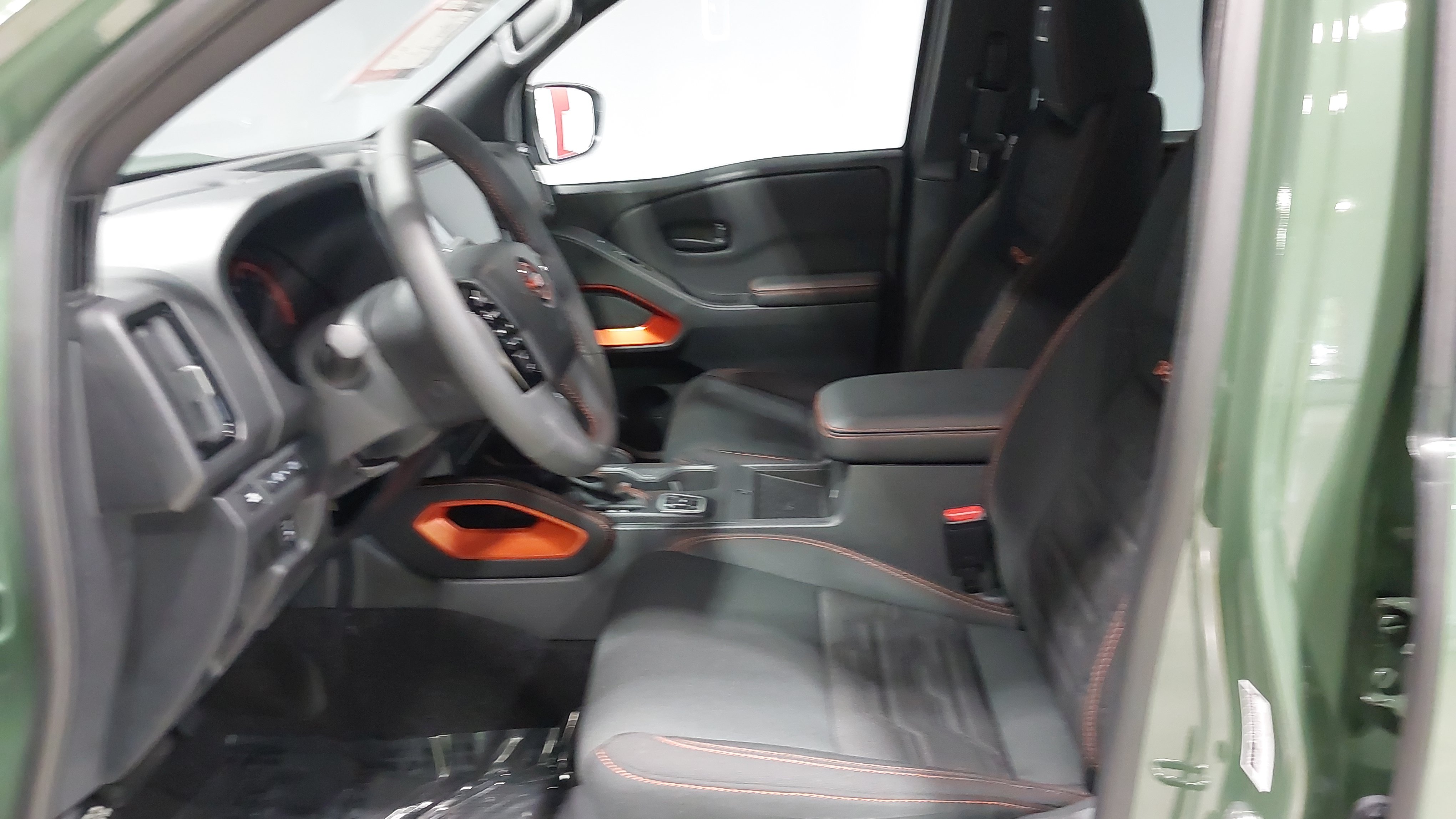 New 2026 Nissan Frontier PRO-4X w/ Pro-4x Convenience Package AWD/4WD image 20