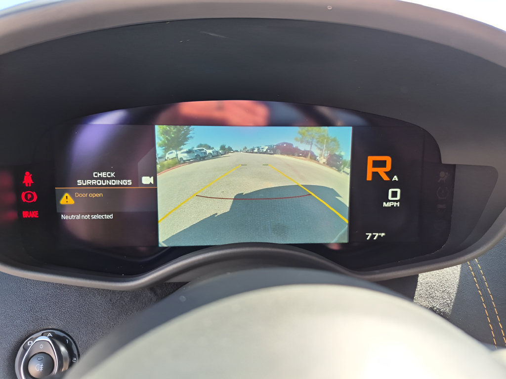 Used 2018 McLaren 570S Spider RWD image 24