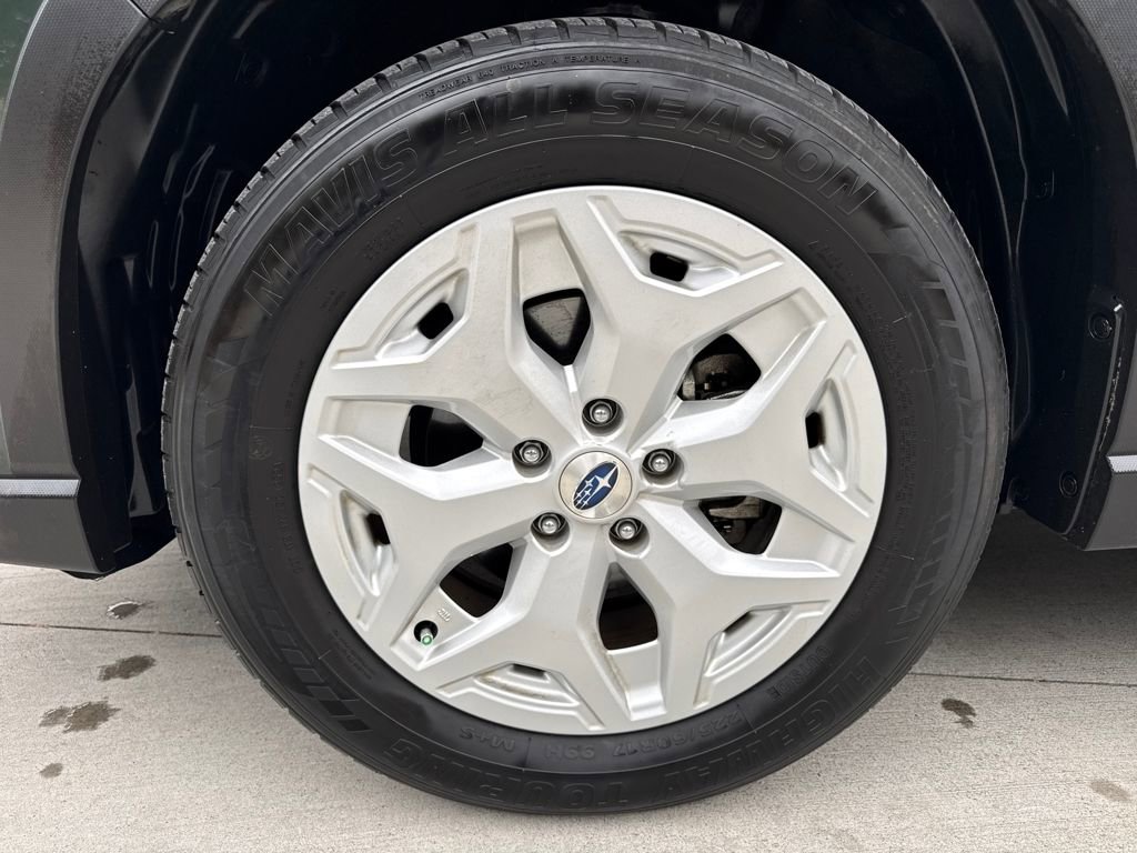 Used 2022 Subaru Forester Base image 11