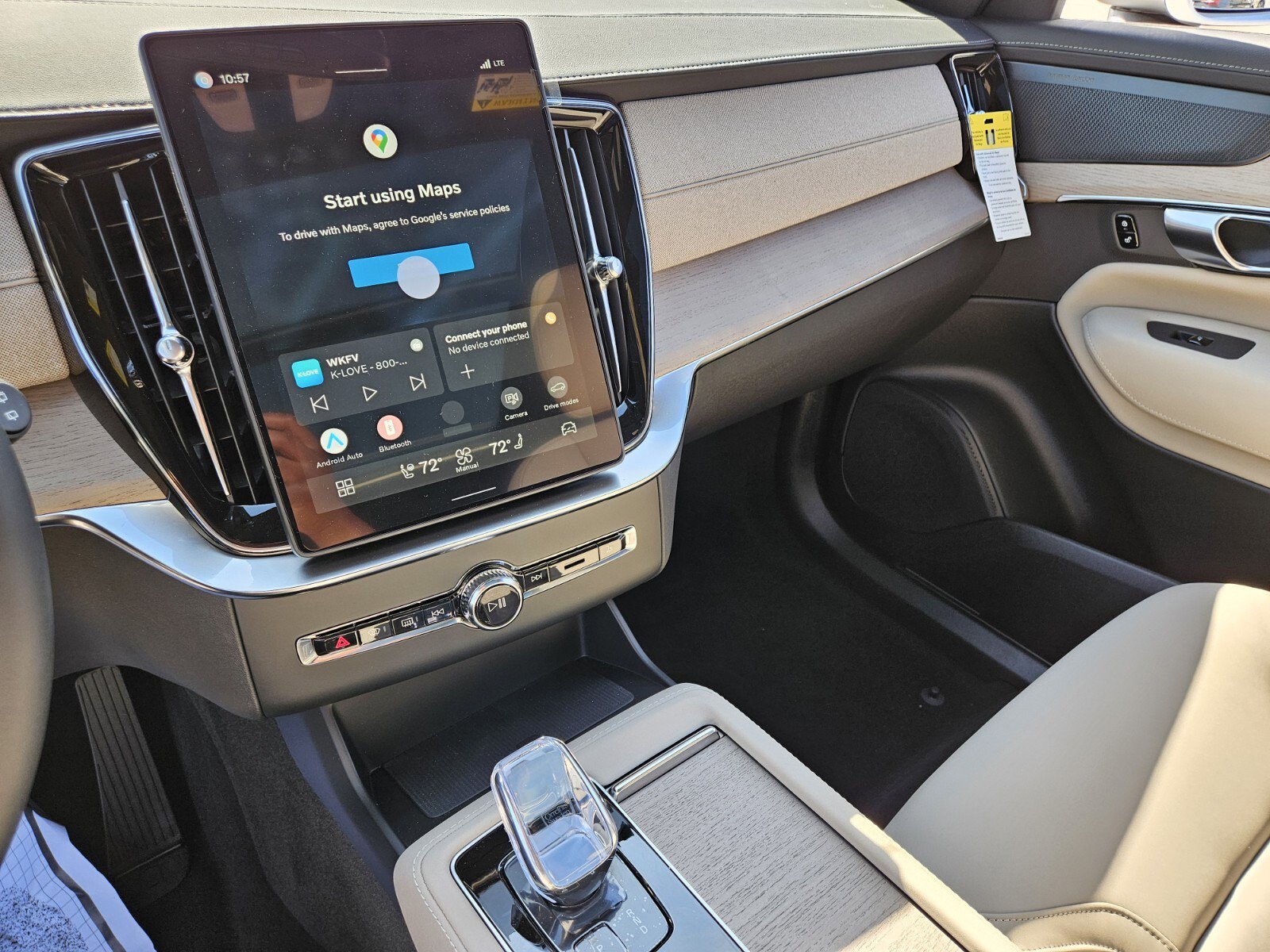 New 2026 Volvo XC90 B6 Plus w/ Protection Package Premier AWD/4WD image 13