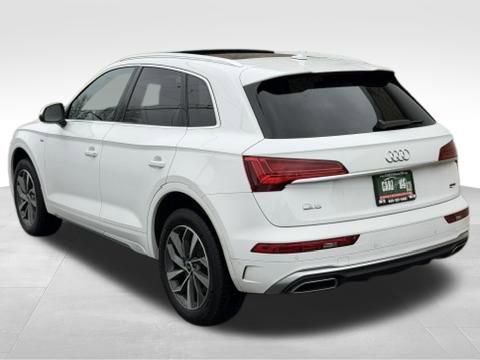 Used 2022 Audi Q5 2.0T Premium w/ Convenience Package image 9