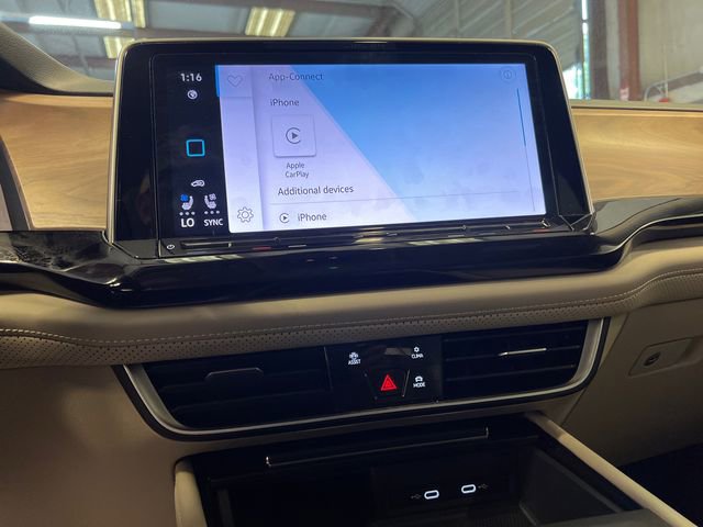 Certified 2024 Volkswagen Atlas SE FWD image 24
