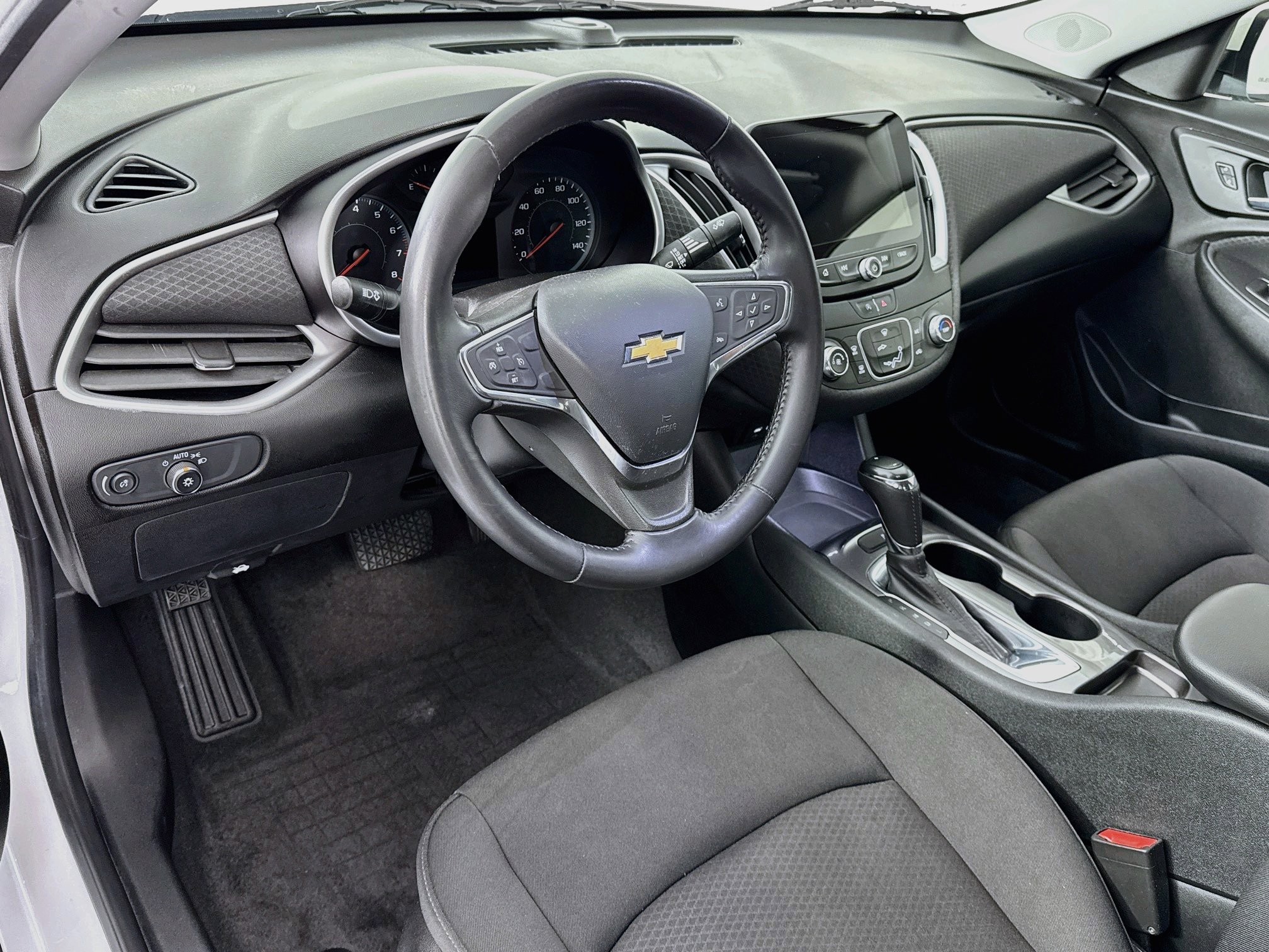 Used 2020 Chevrolet Malibu RS w/ LPO, Convenience Package 2 FWD image 9