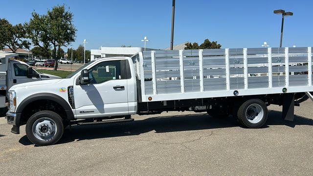 New 2025 Ford F550 4x4 Regular Cab Super Duty image 2