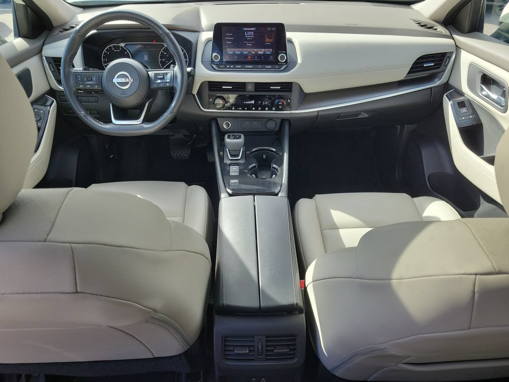 Used 2023 Nissan Rogue SV w/ SV Premium B Package FWD image 18
