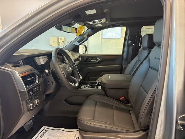 Used 2026 GMC Yukon XL Denali w/ Sun & Power Step Package image 17