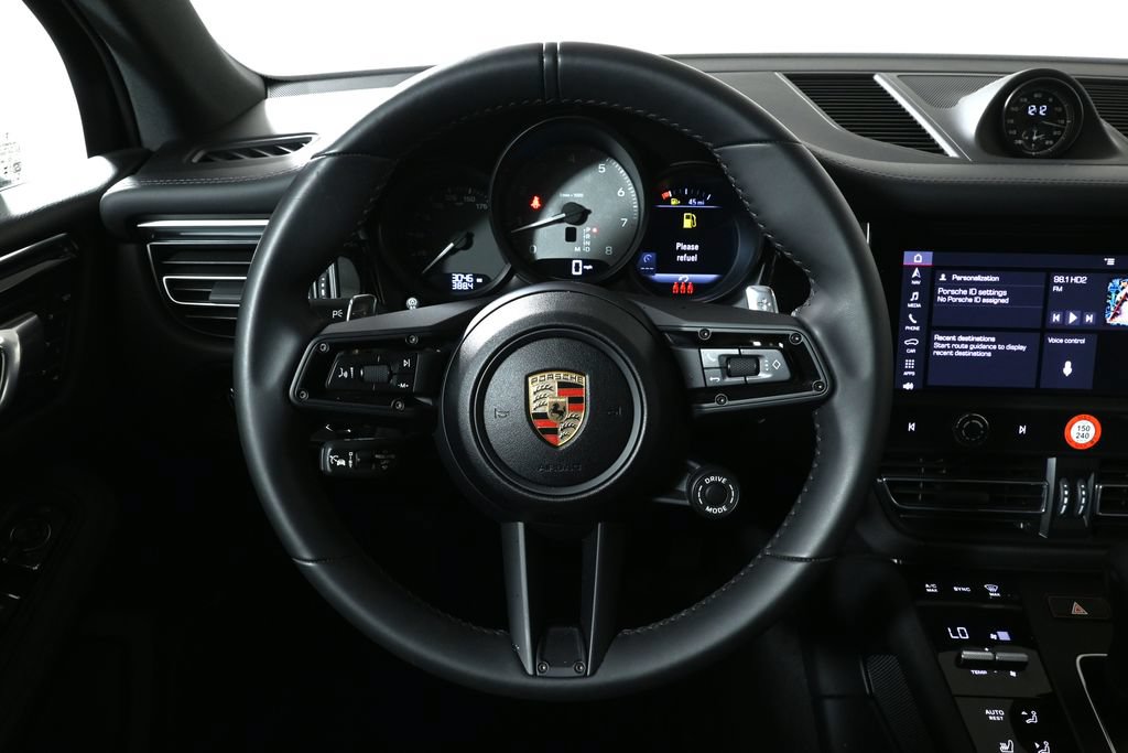 Used 2025 Porsche Macan S AWD/4WD image 18