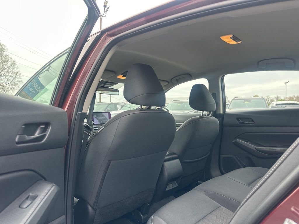 Used 2025 Nissan Altima 2.5 SV AWD/4WD image 15