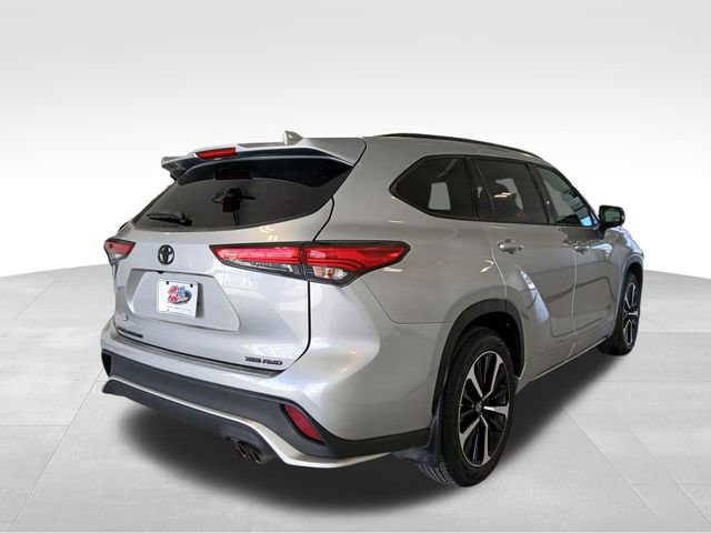 Used 2022 Toyota Highlander XSE image 5