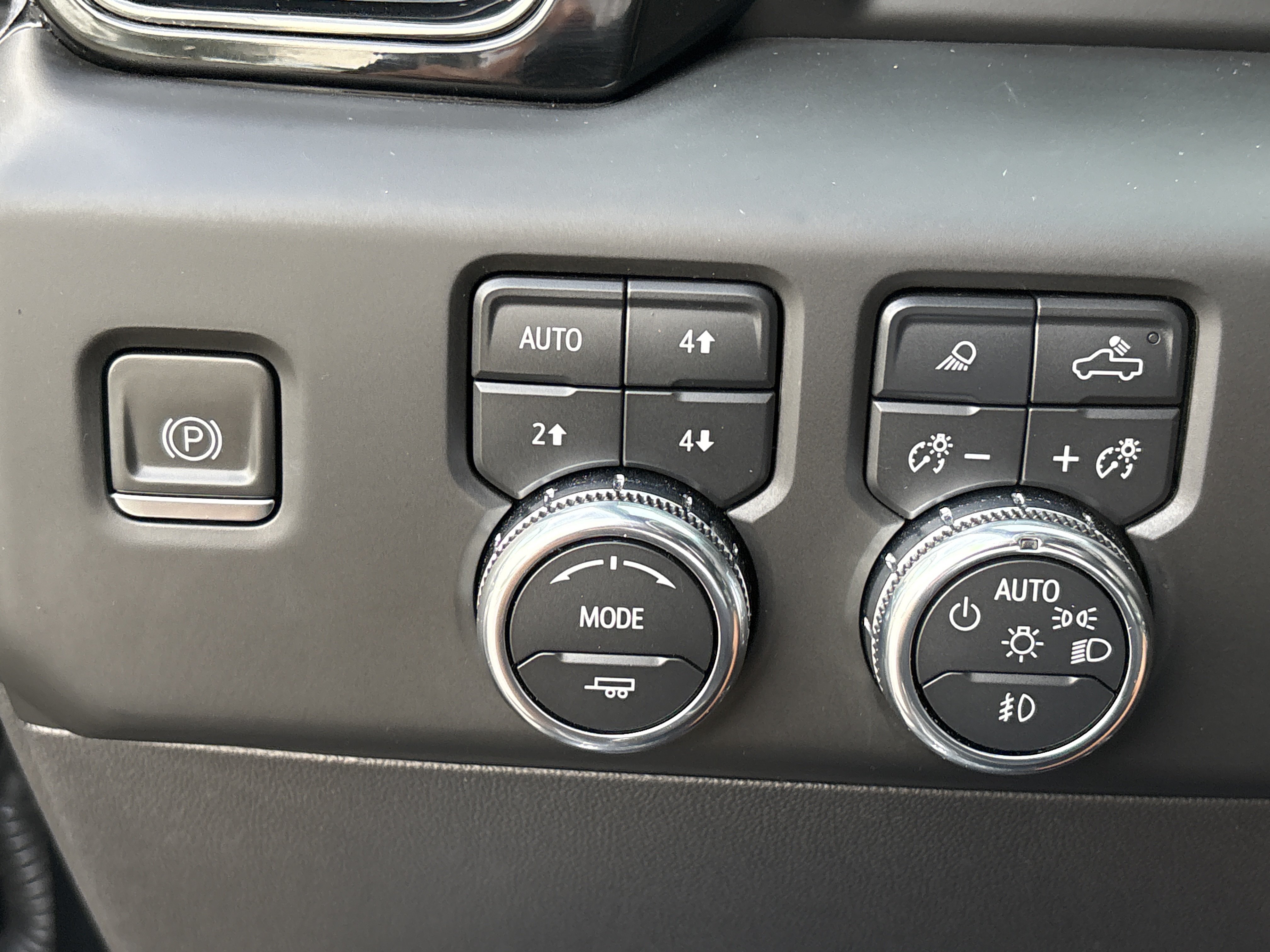 Used 2023 GMC Sierra 1500 AT4X AWD/4WD image 34
