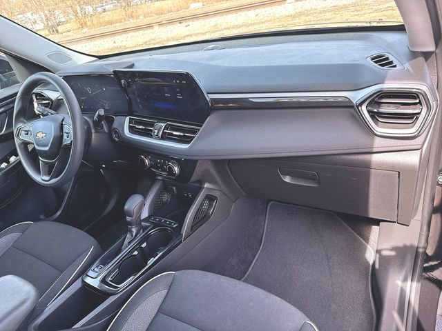 Used 2025 Chevrolet TrailBlazer LT image 26