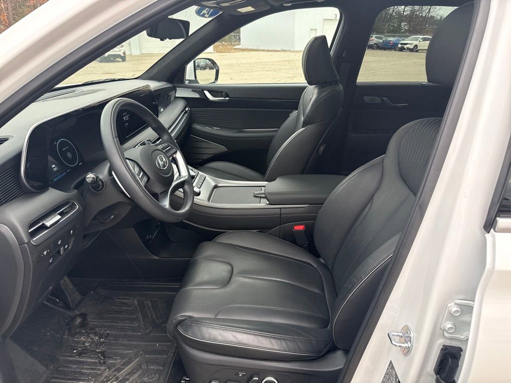 Used 2024 Hyundai Palisade Calligraphy image 14