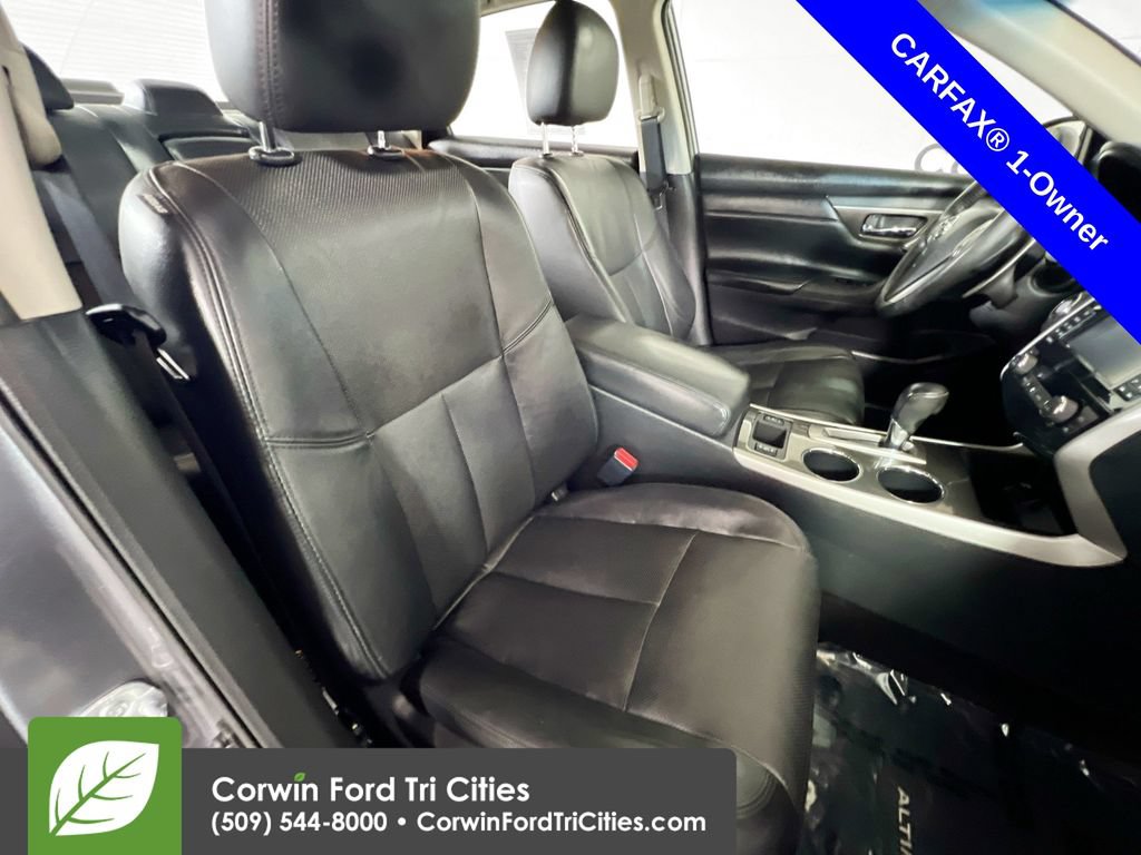 Used 2015 Nissan Altima 3.5 SL FWD image 17