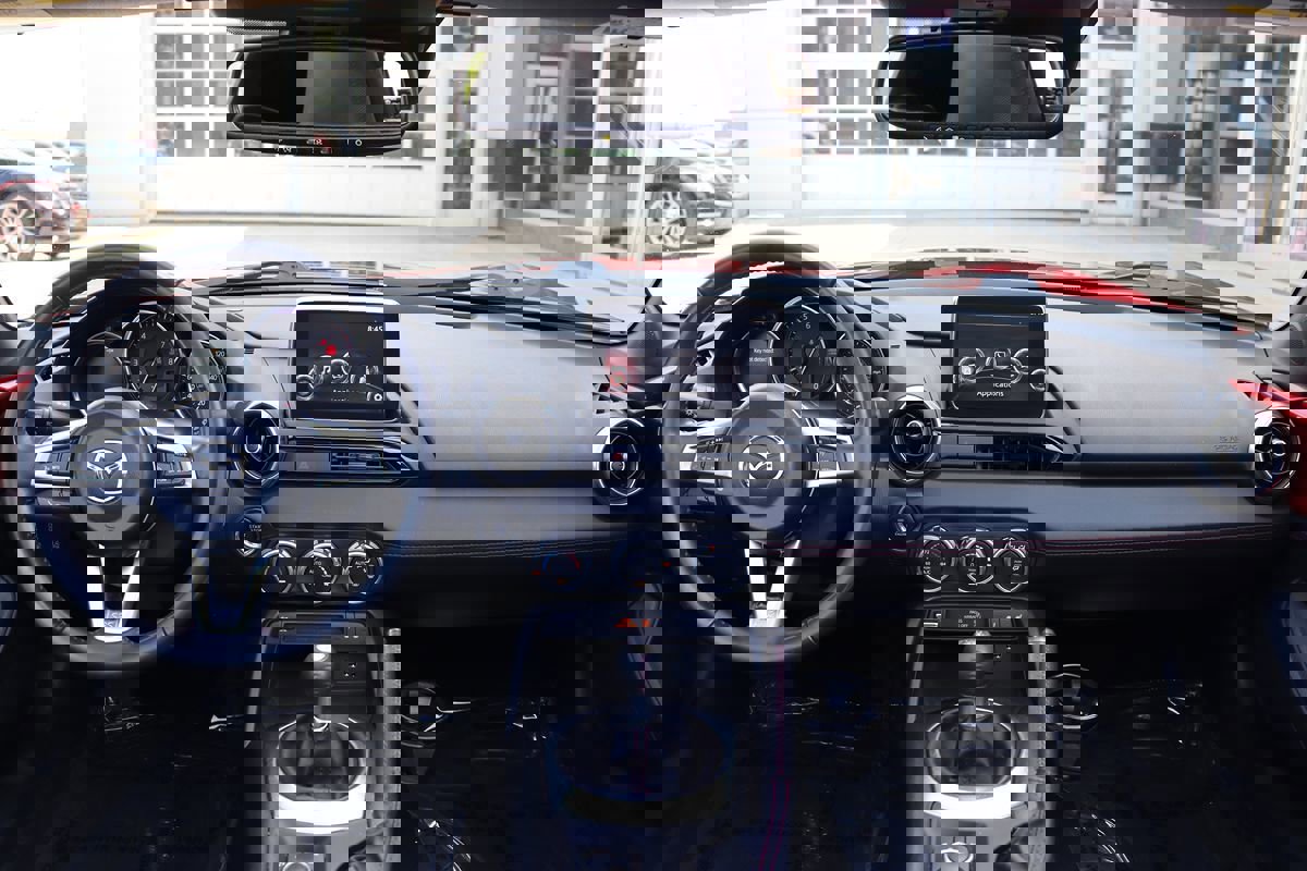 Used 2017 MAZDA MX-5 Miata RF Grand Touring image 73