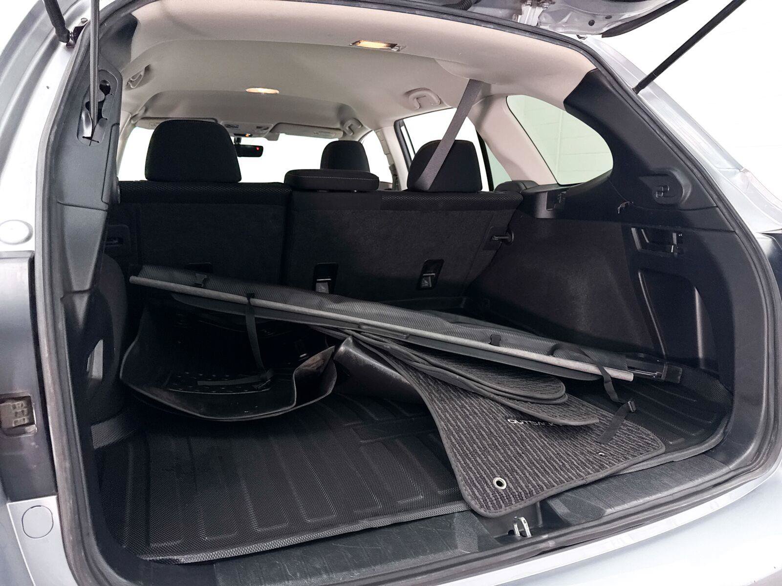 Used 2019 Subaru Outback 2.5i Premium AWD/4WD image 30