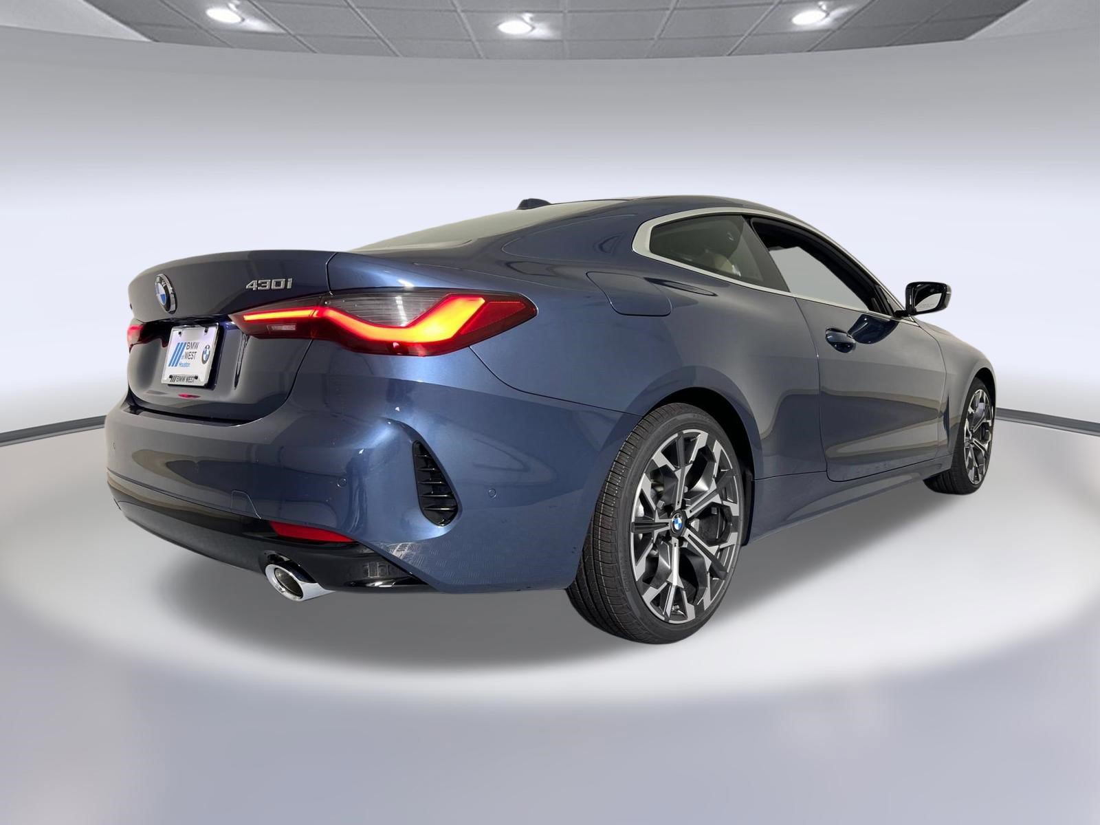 New 2026 BMW 430i xDrive Coupe w/ Premium Package AWD/4WD image 9