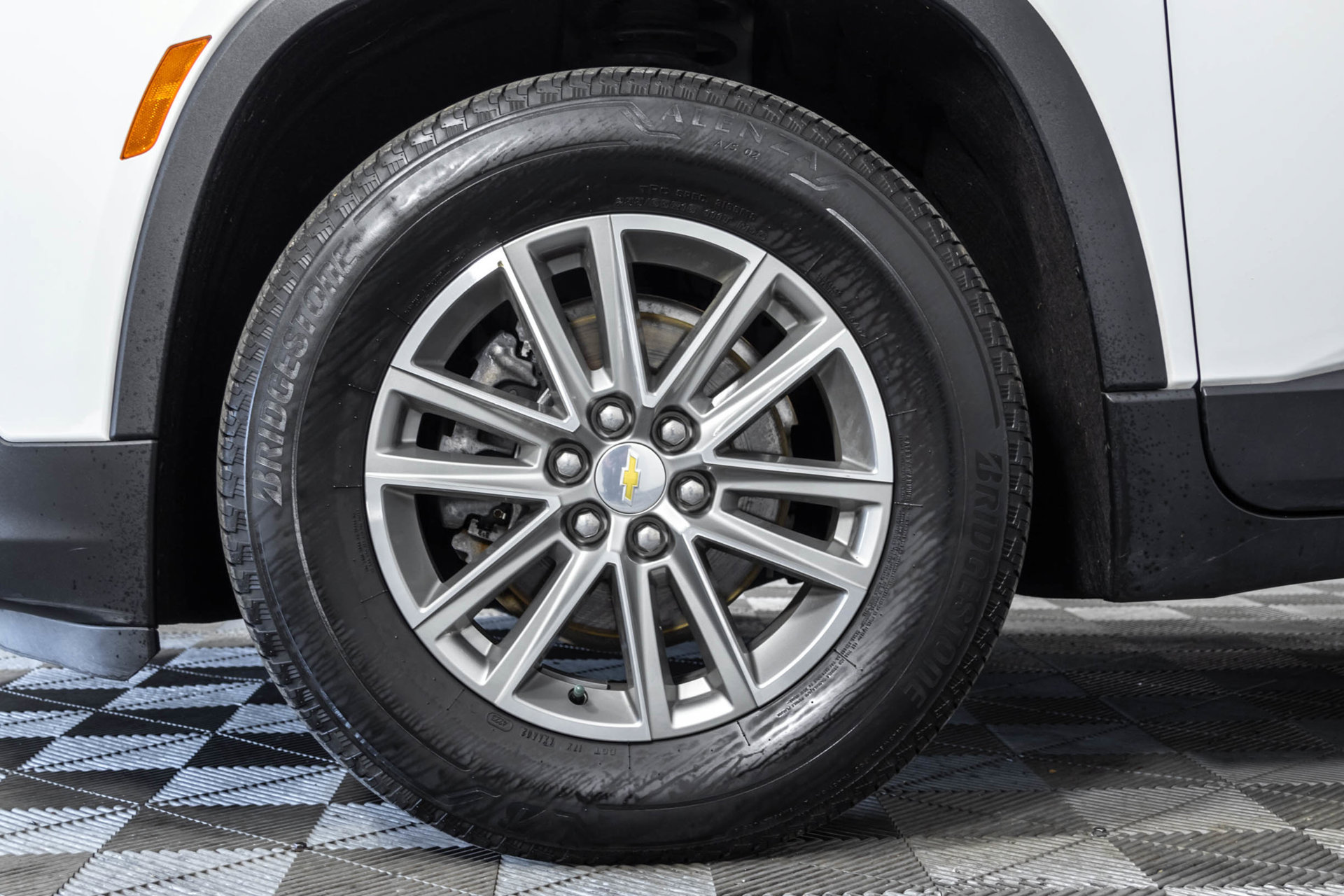 Certified 2023 Chevrolet Traverse LT AWD/4WD image 49