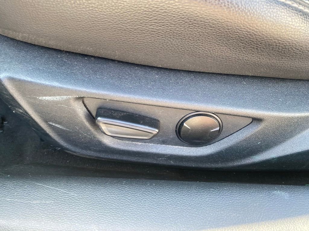 Used 2023 Ford Mustang Premium image 15