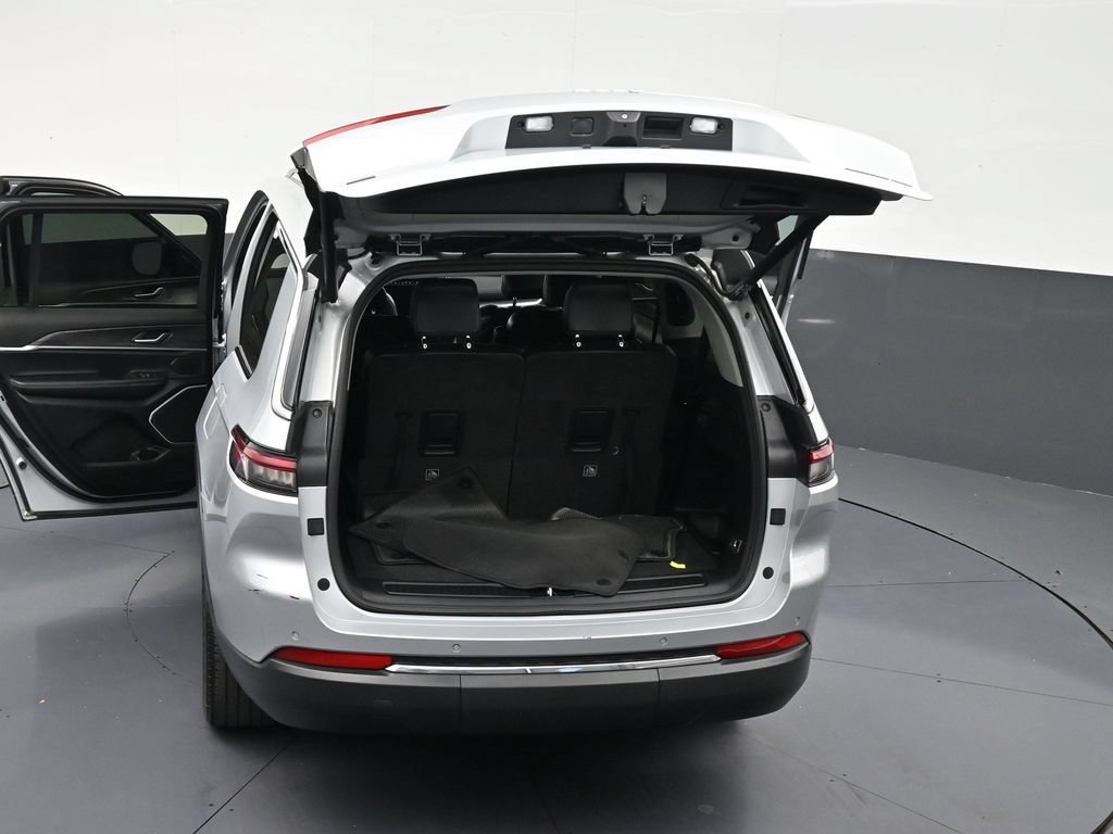 Used 2021 Jeep Grand Cherokee L Limited RWD image 33