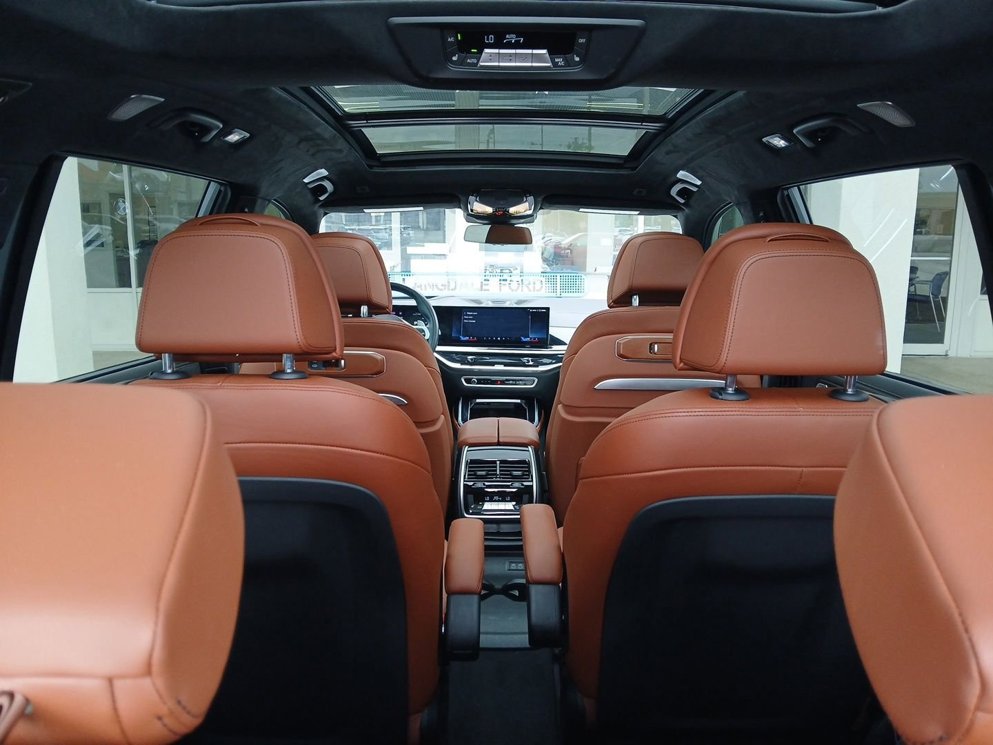 Used 2025 BMW X7 M60i AWD/4WD image 20