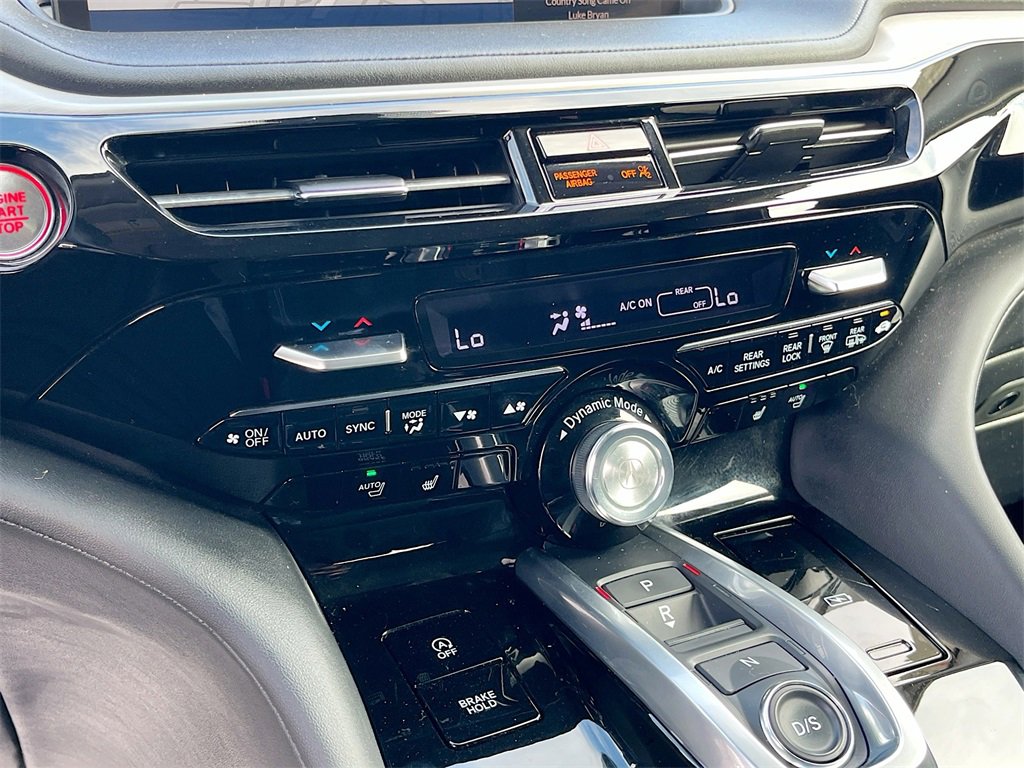 Used 2023 Acura MDX SH-AWD w/ Technology Package image 16