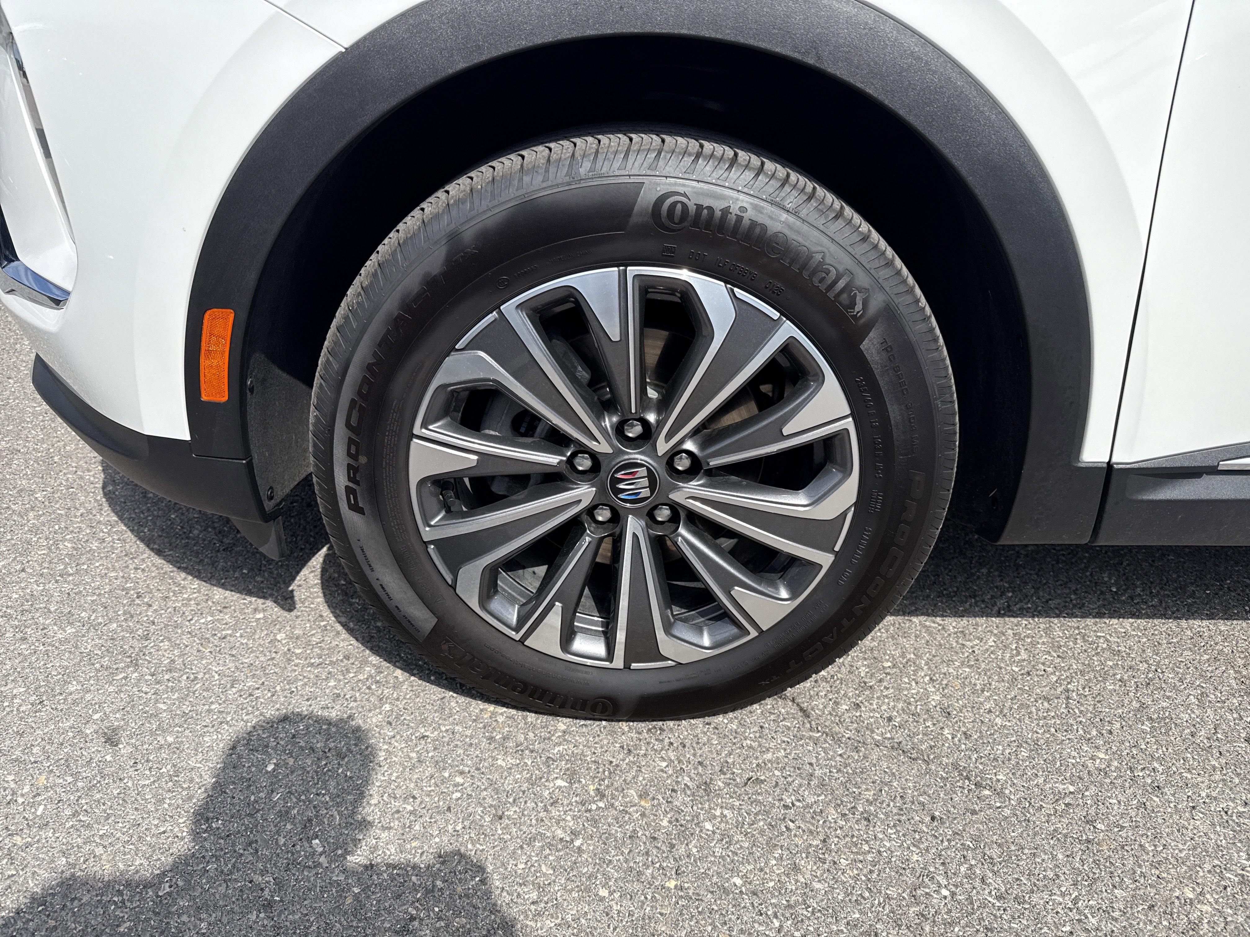 Used 2025 Buick Envision Preferred AWD/4WD image 11