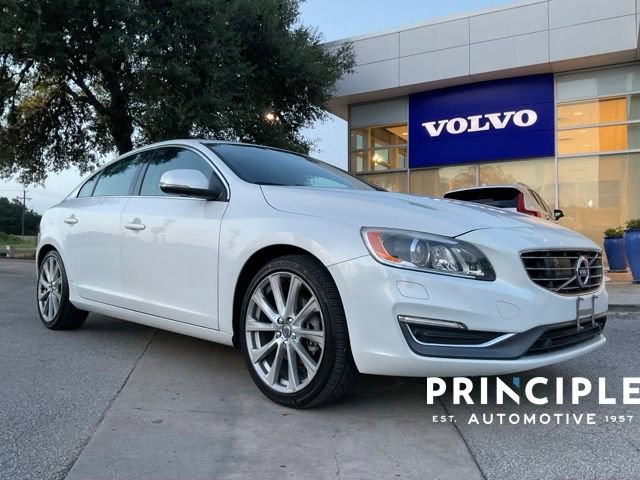 Used 2017 Volvo S60 T5 Inscription Platinum FWD image 1
