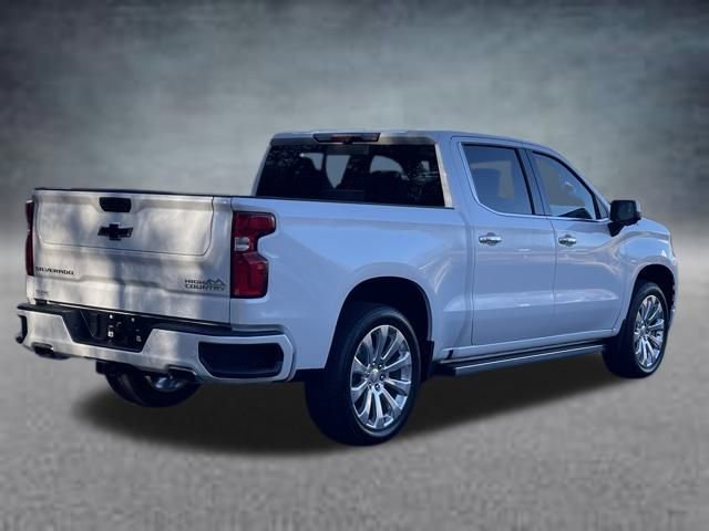 Used 2022 Chevrolet Silverado 1500 High Country w/ Technology Package image 3