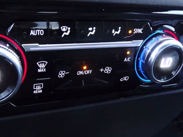 Used 2022 GMC Sierra 1500 Elevation AWD/4WD image 28