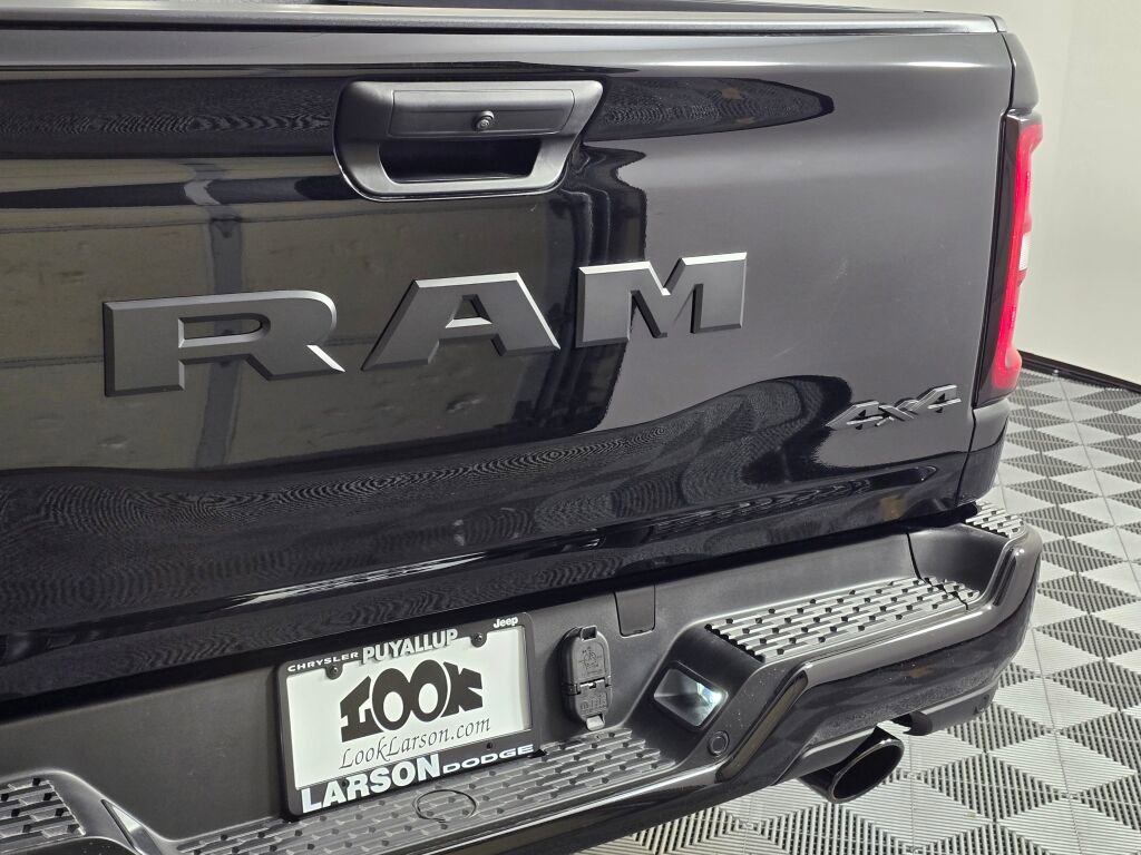 New 2026 RAM 1500 Express AWD/4WD image 39