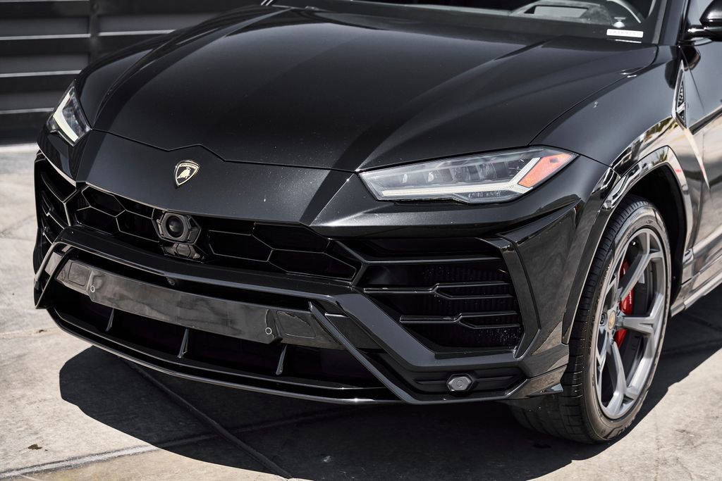 Used 2022 Lamborghini Urus AWD/4WD image 6