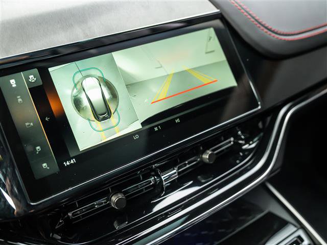 New 2026 Aston Martin DBX 707 image 32