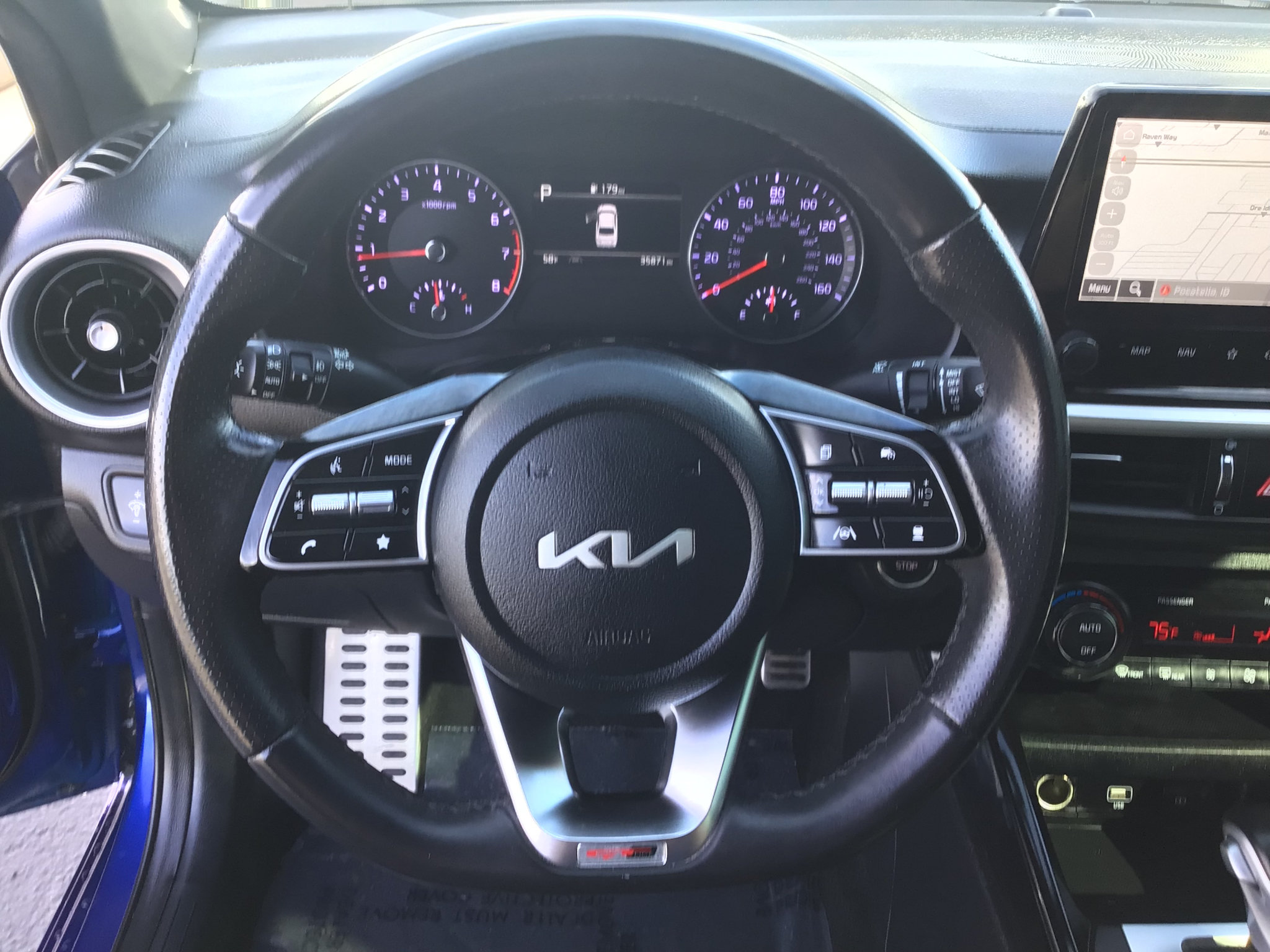 Used 2024 Kia Forte GT-Line FWD image 11