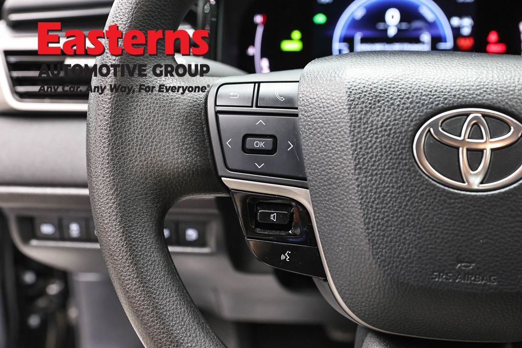 Used 2025 Toyota Camry LE FWD image 15