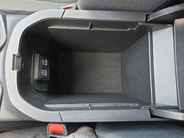 Used 2024 Toyota RAV4 LE AWD/4WD image 36