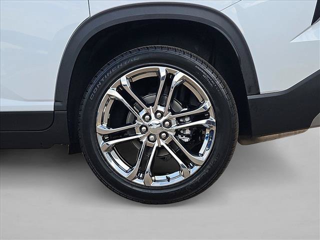 New 2027 Chevrolet Traverse LT w/ Driver Confidence Package FWD image 10