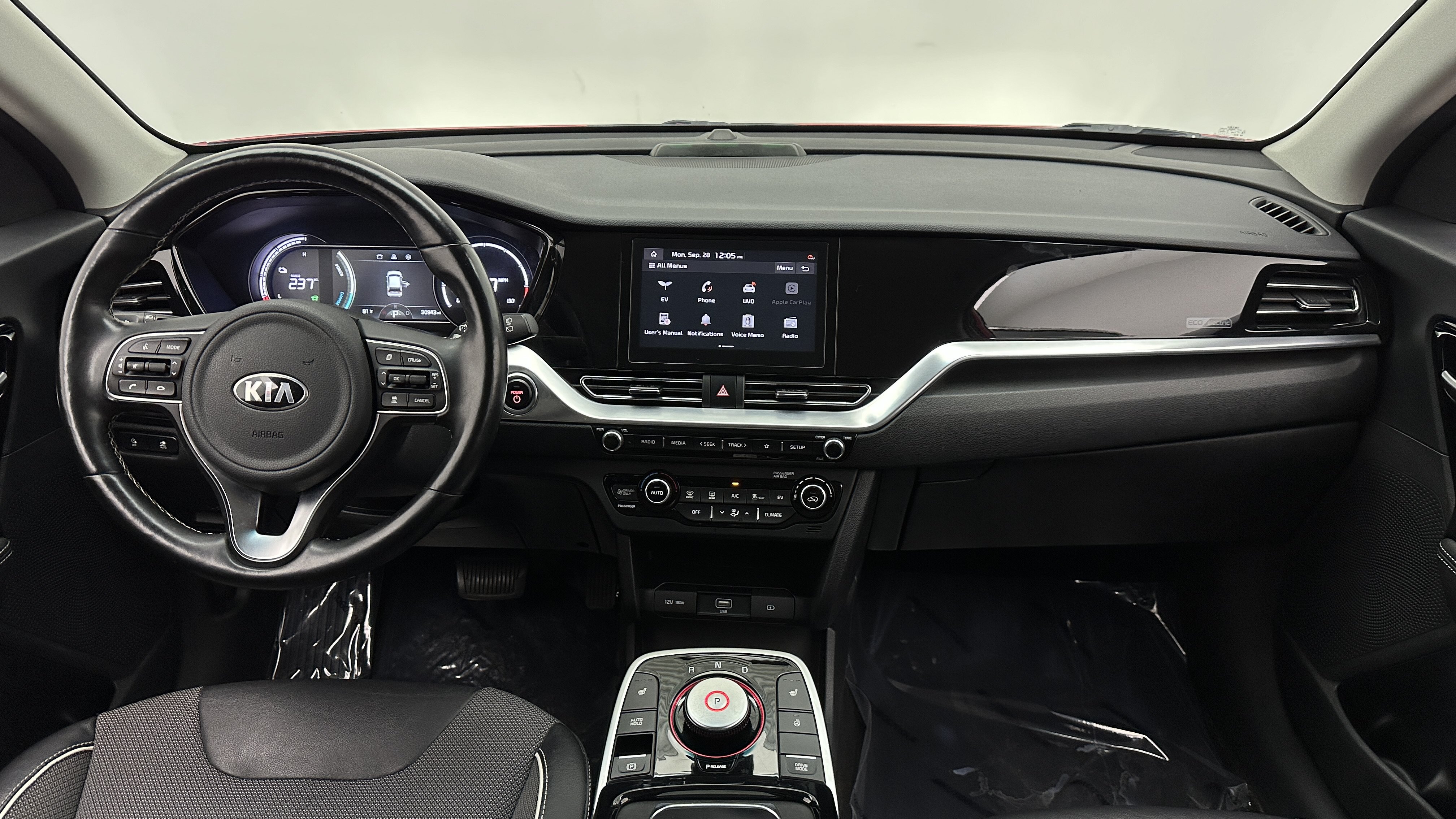 Used 2020 Kia Niro EX w/ Cold Weather Package FWD image 32